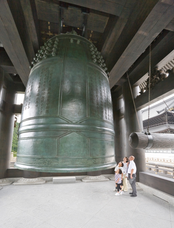 The Japanese Grand Bells